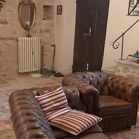 Affittasi Casale Localita Romeggio