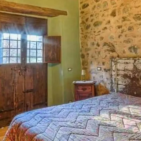 Affittasi Casale Localita Romeggio Nyaraló