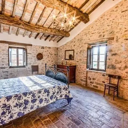 Affittasi Casale Localita Romeggio *