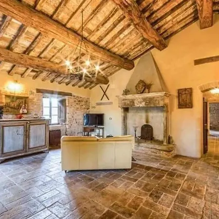 Nyaraló Affittasi Casale Localita Romeggio *