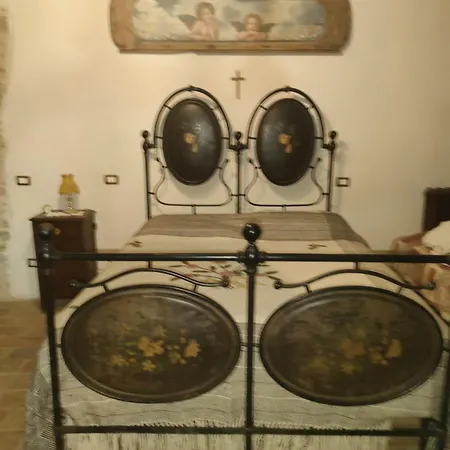 Affittasi Casale Localita Romeggio *